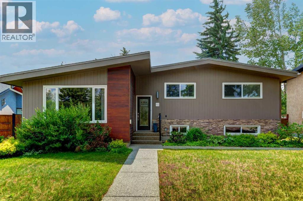 92 Chinook Drive SW
