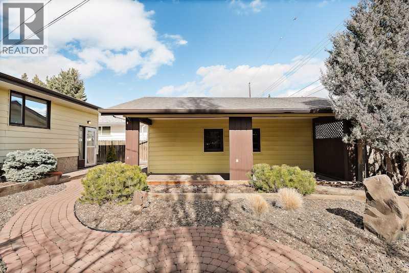 5811 Londonderry Crescent SW