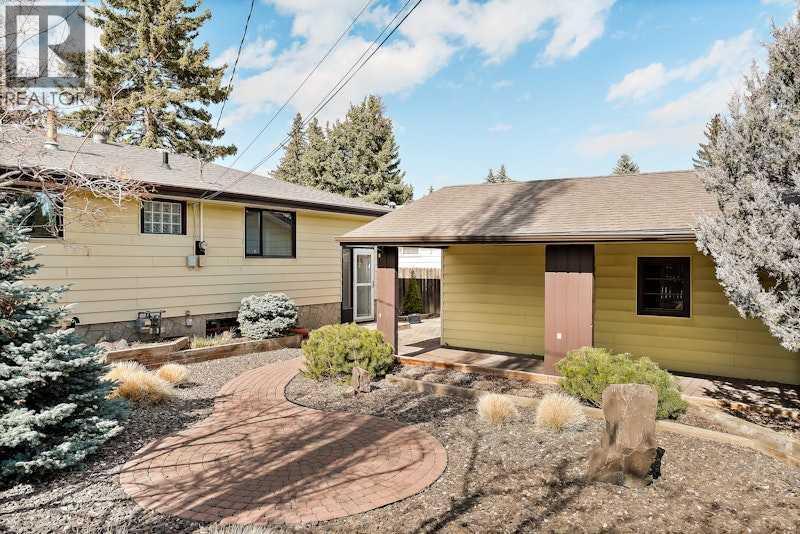 5811 Londonderry Crescent SW