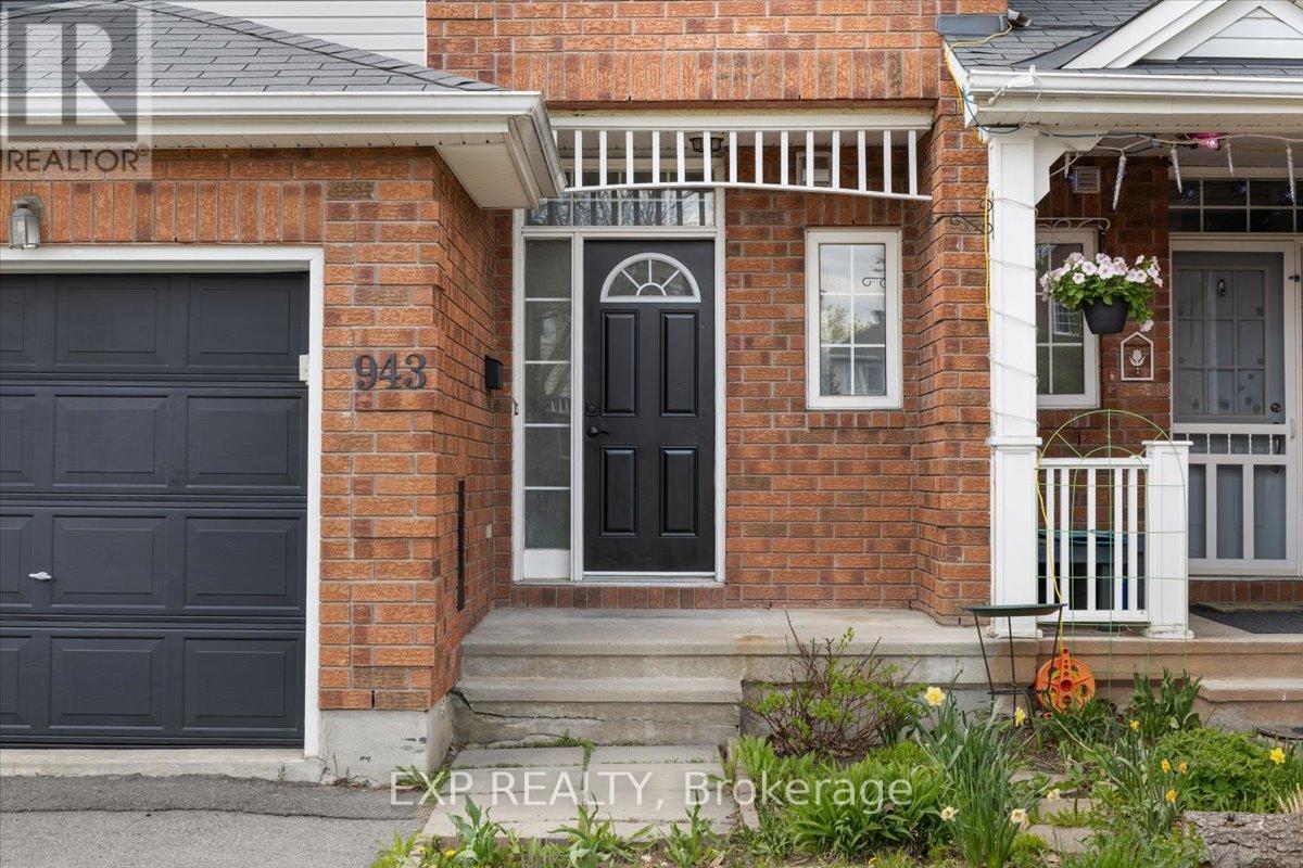 943 MARKWICK CRESCENT