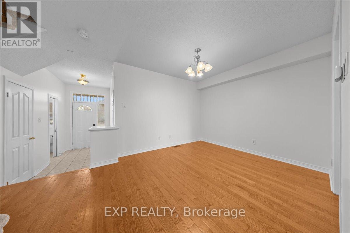 943 MARKWICK CRESCENT
