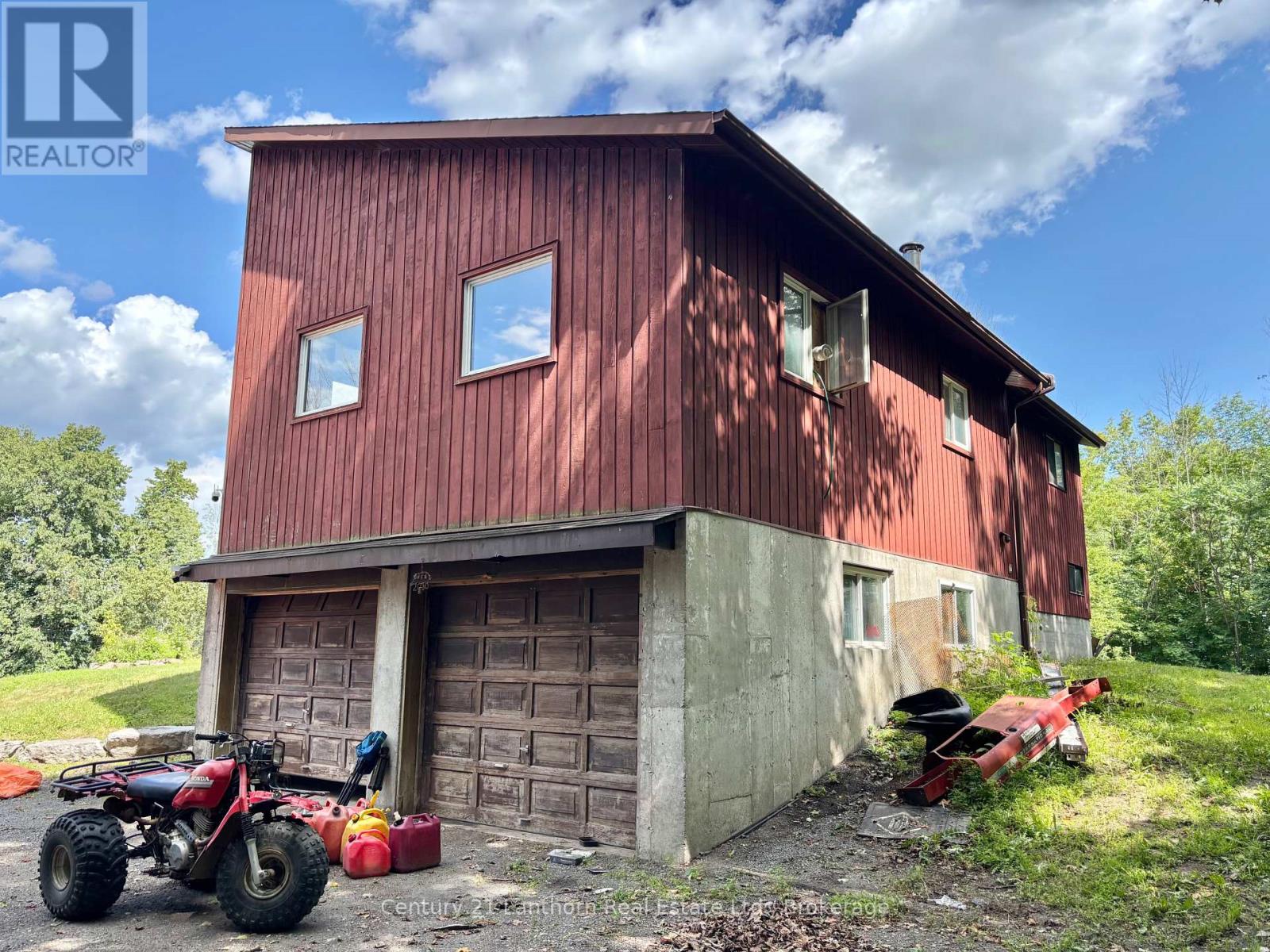 790 CLEARVIEW ROAD
