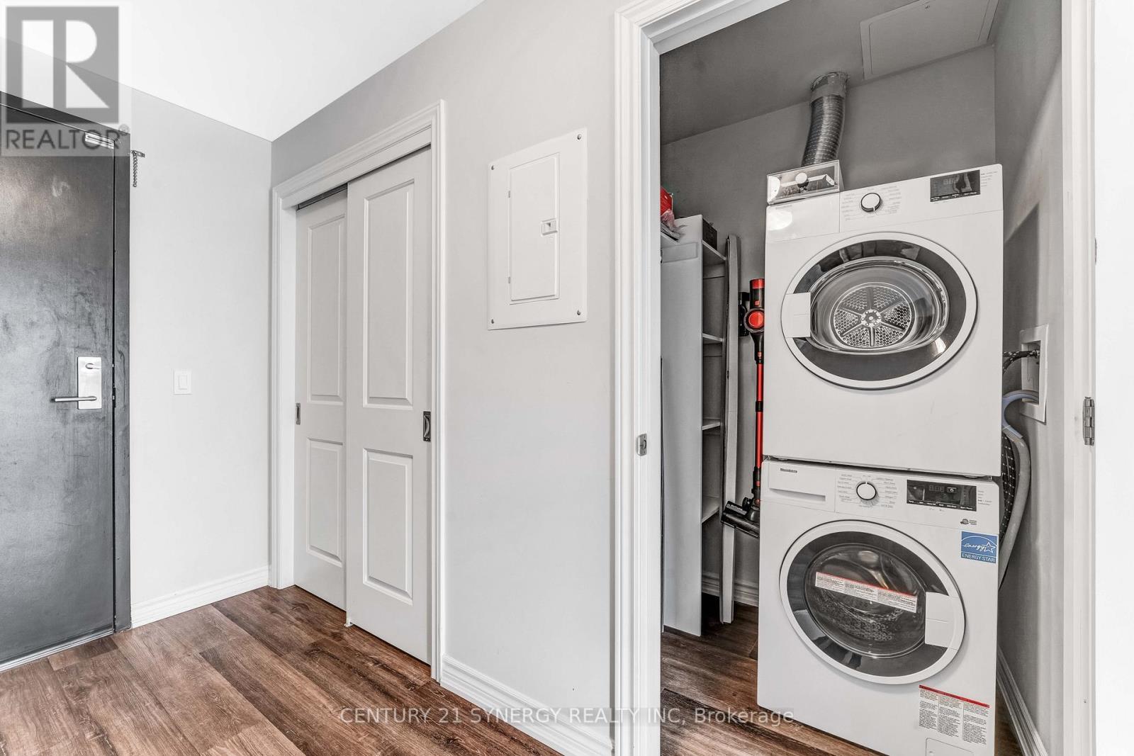 602 - 1350 HEMLOCK ROAD