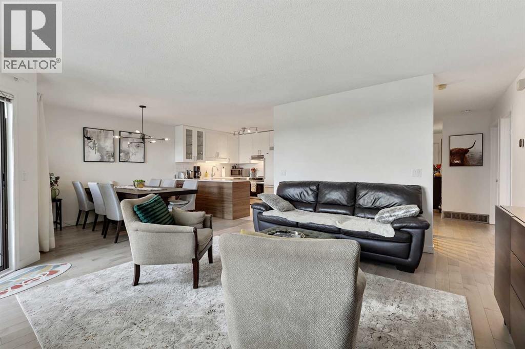 72 Coach Side Terrace SW