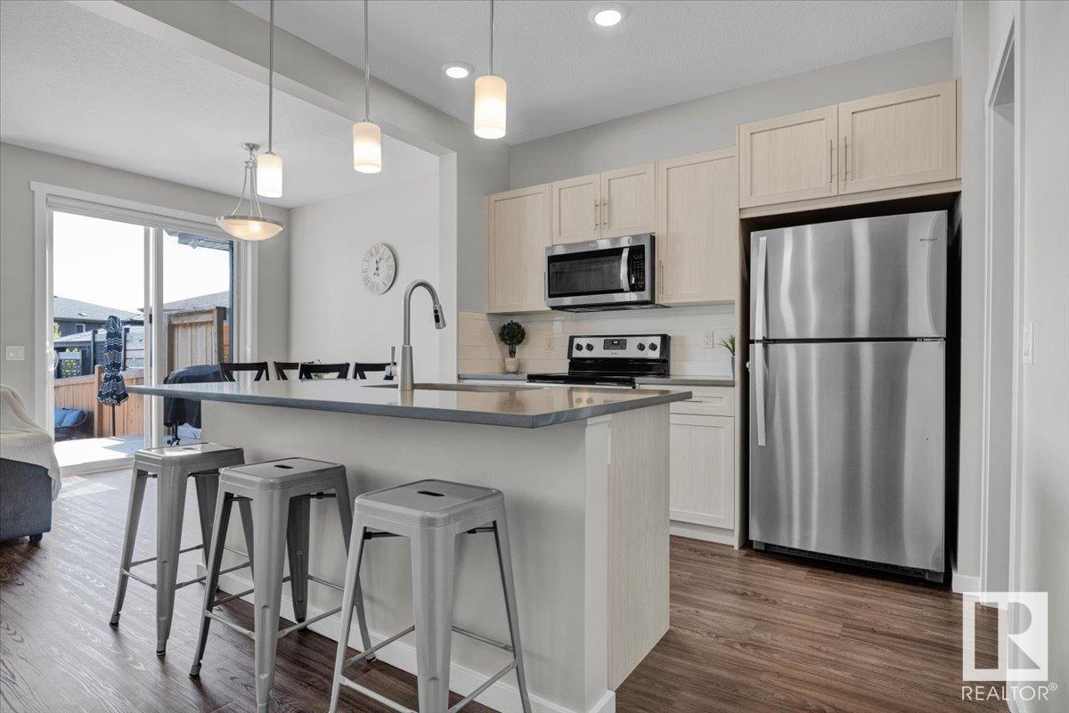 12831 207 ST NW
