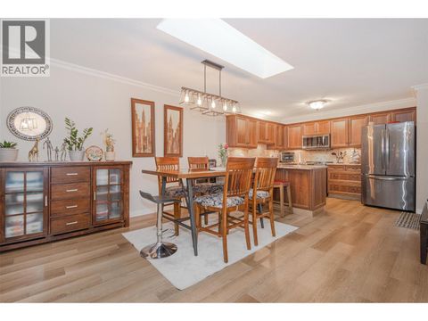 205 Gerstmar Road Unit# 1 Kelowna BC V1X4A6