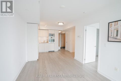 2703 - 11 WELLESLEY STREET W Toronto (Bay Street Corridor) ON M4Y0G4