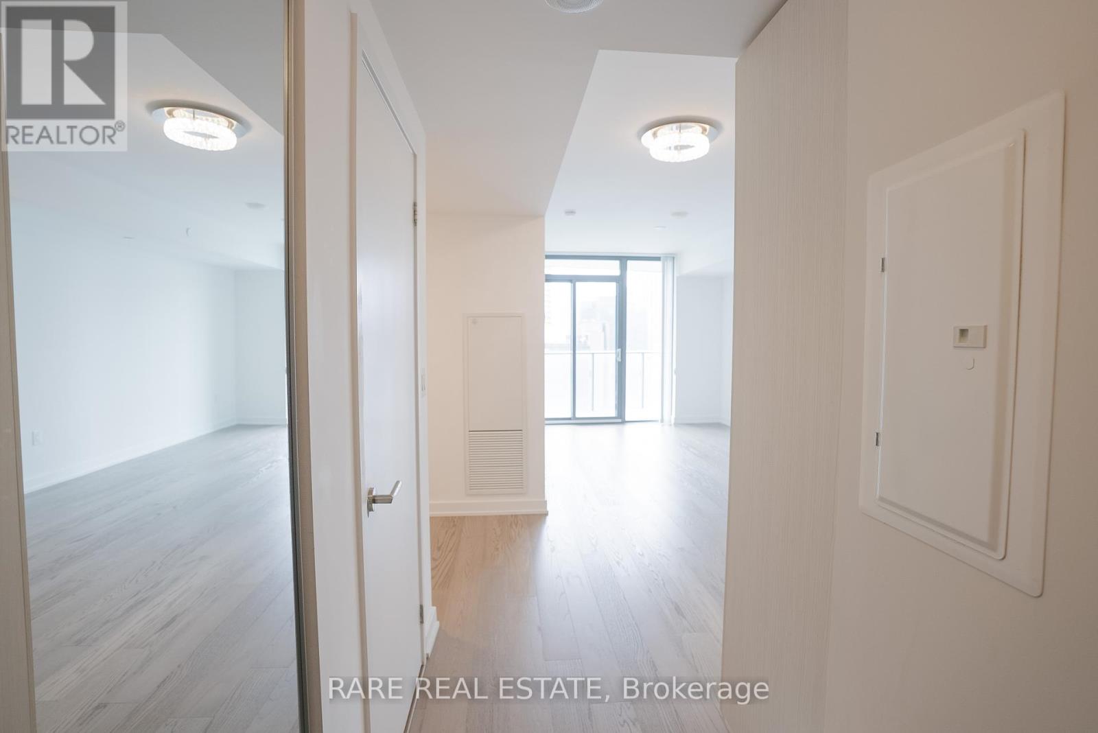 2703 - 11 WELLESLEY STREET W