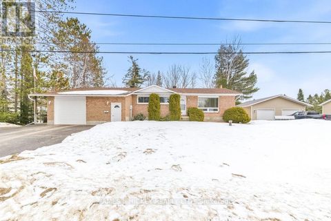 7 MARTIN STREET Laurentian Hills ON K0J1J0