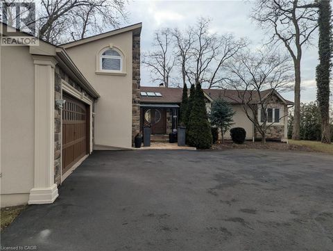 3346 LAKESHORE Road W Oakville ON L6L6S6