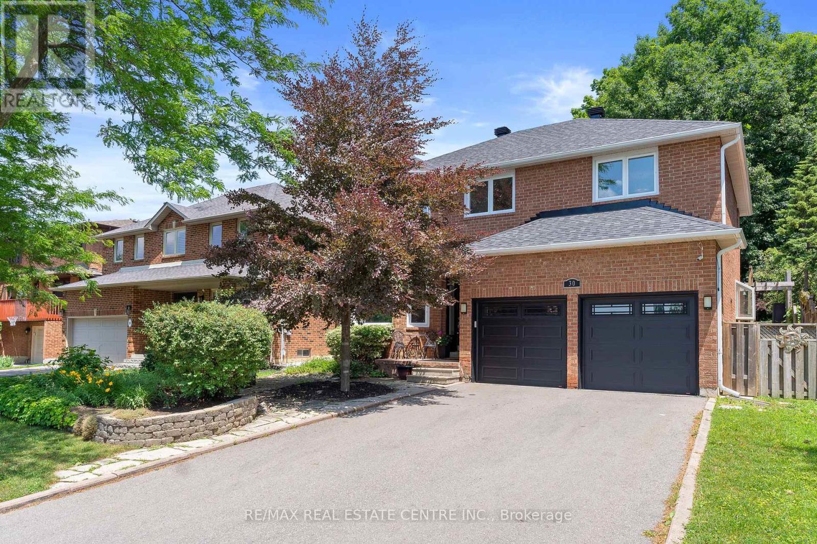 30 REGENTVIEW DRIVE