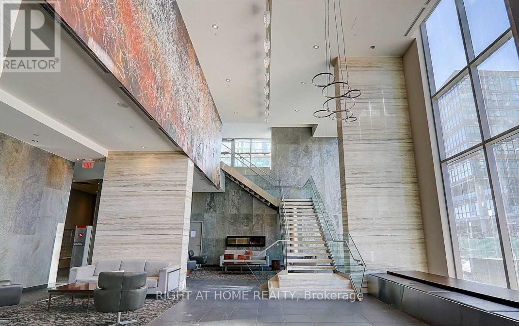 2709 - 15 ICEBOAT TERRACE