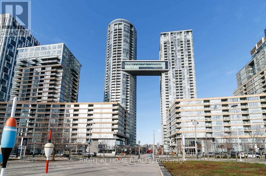 2709 - 15 ICEBOAT TERRACE