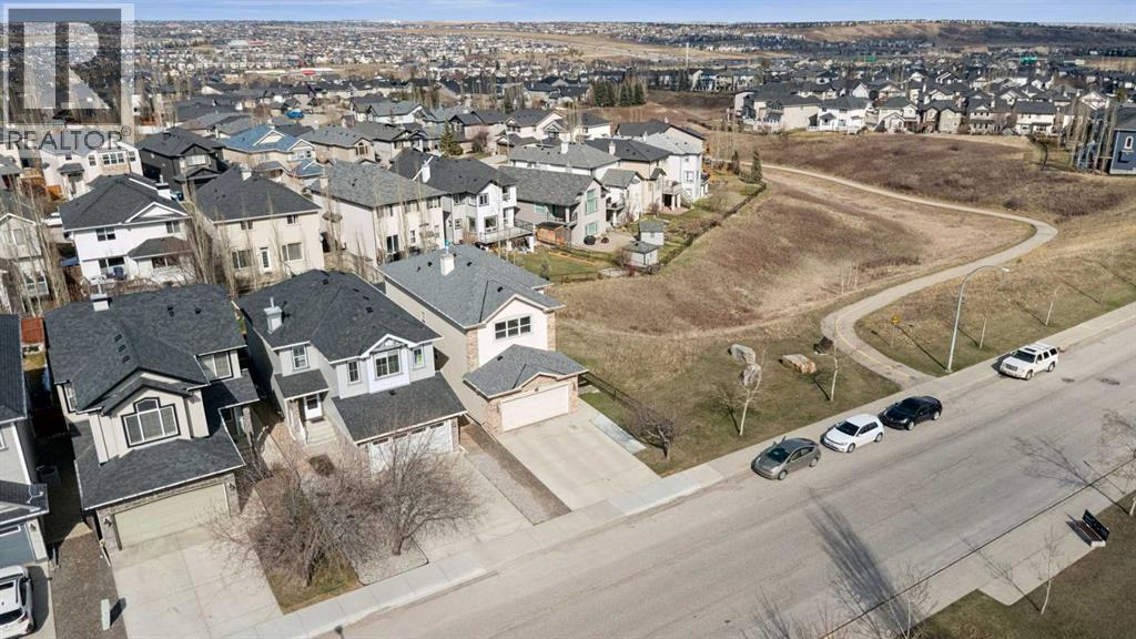 357 Kincora Drive NW