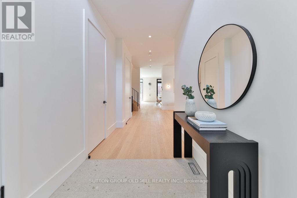 5 BERNICE AVENUE