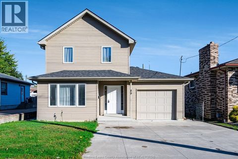 89 OAK STREET East Leamington ON N9H2C7