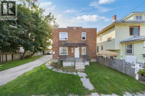 115 BROCK STREET North Sarnia ON N7T5Y9