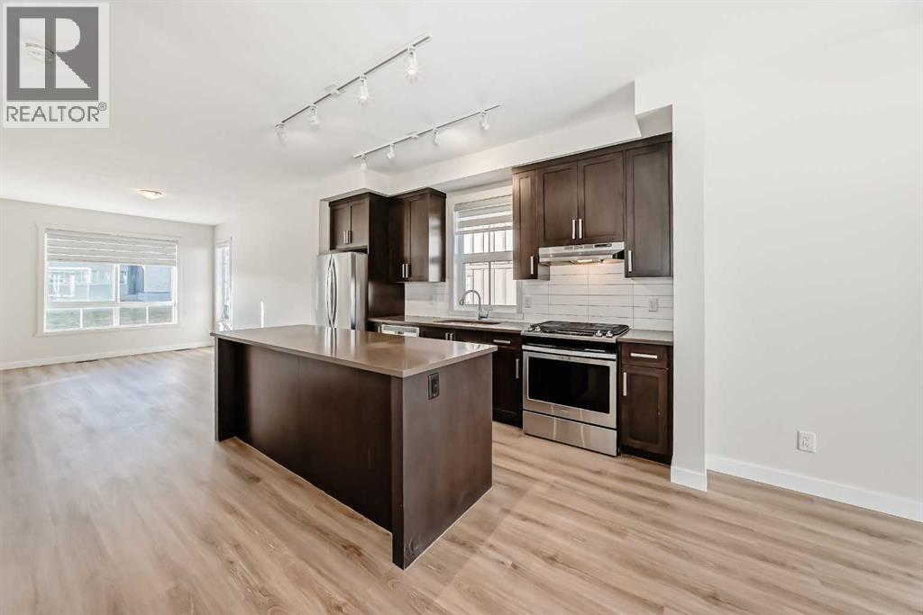 986 Sherwood Boulevard NW