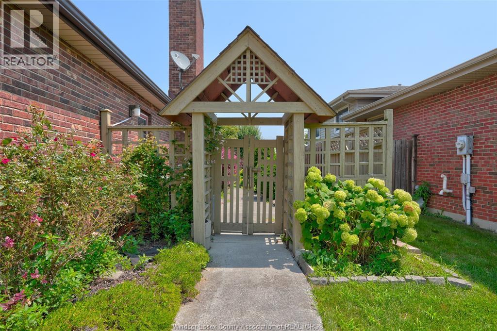 2036 LESPERANCE ROAD