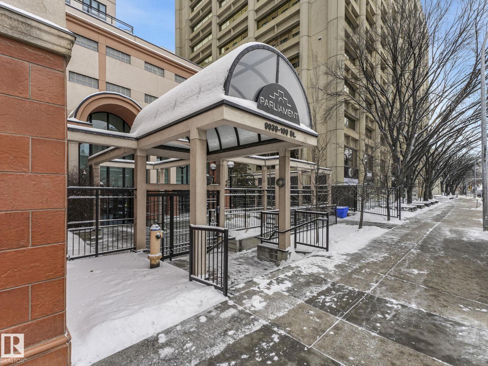 #1005 9939 109 ST NW
