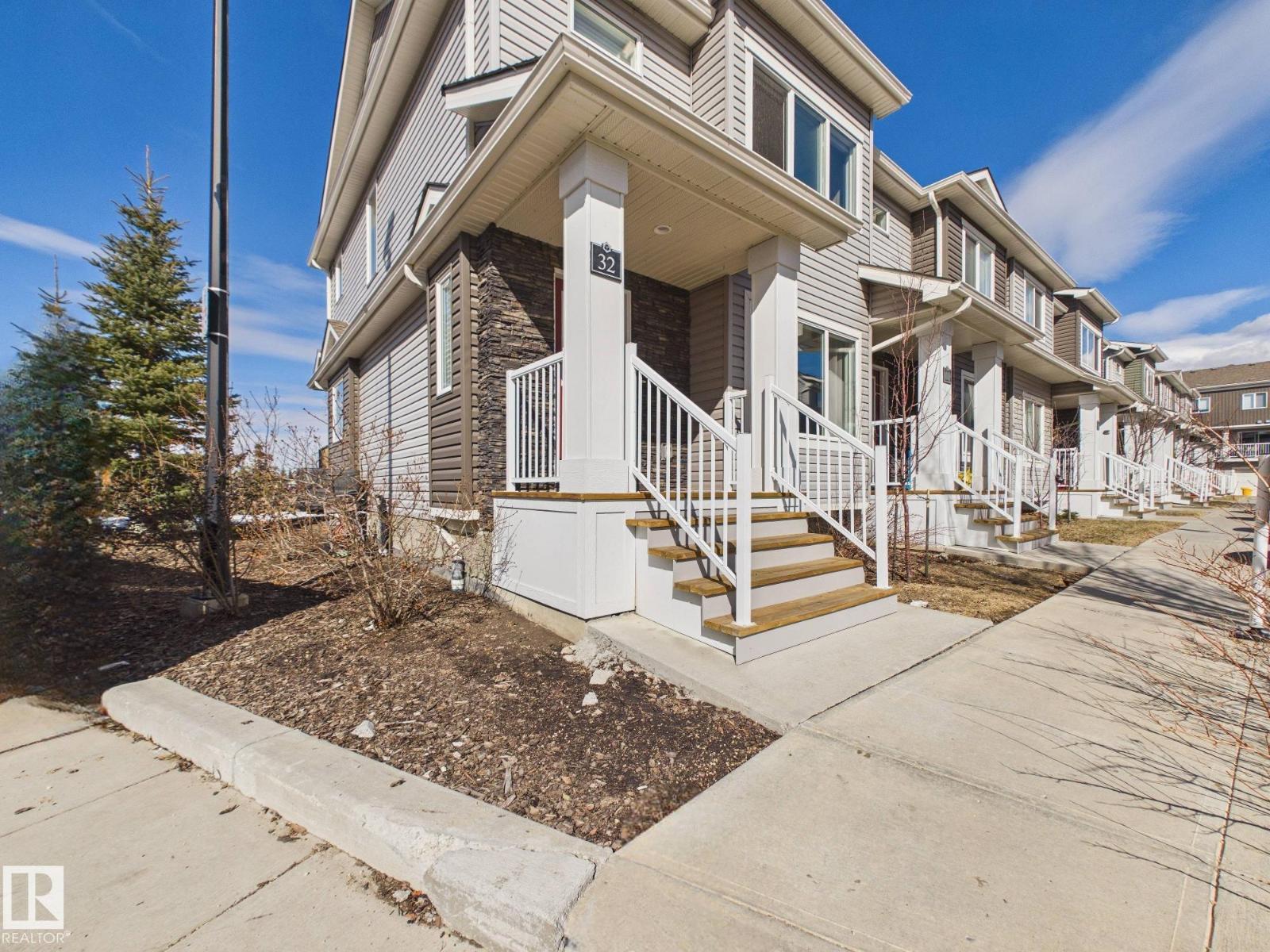 #32 2121 Haddow DR NW