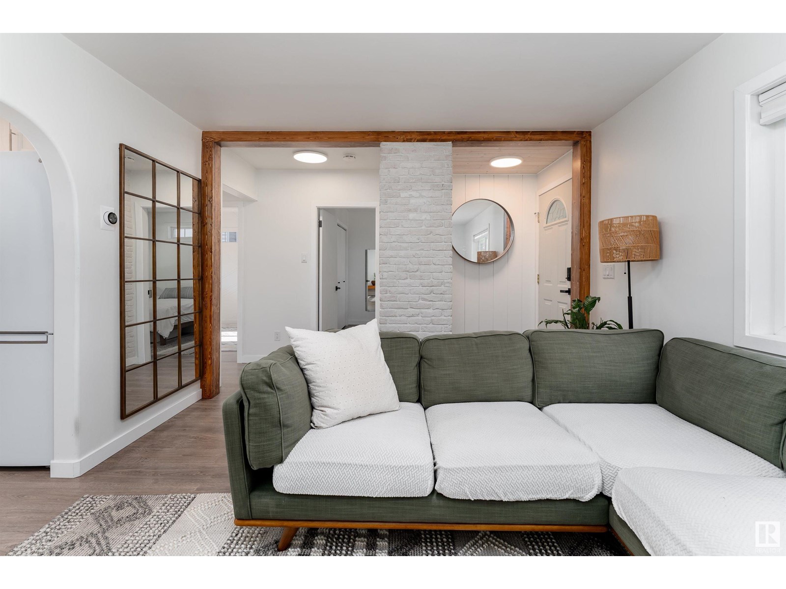10524 80 ST NW