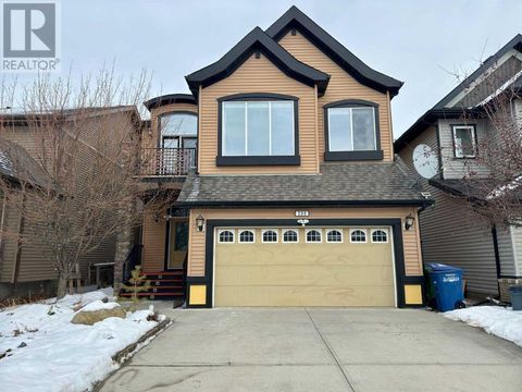 208 Coopers Grove SW Airdrie AB T4B0G4