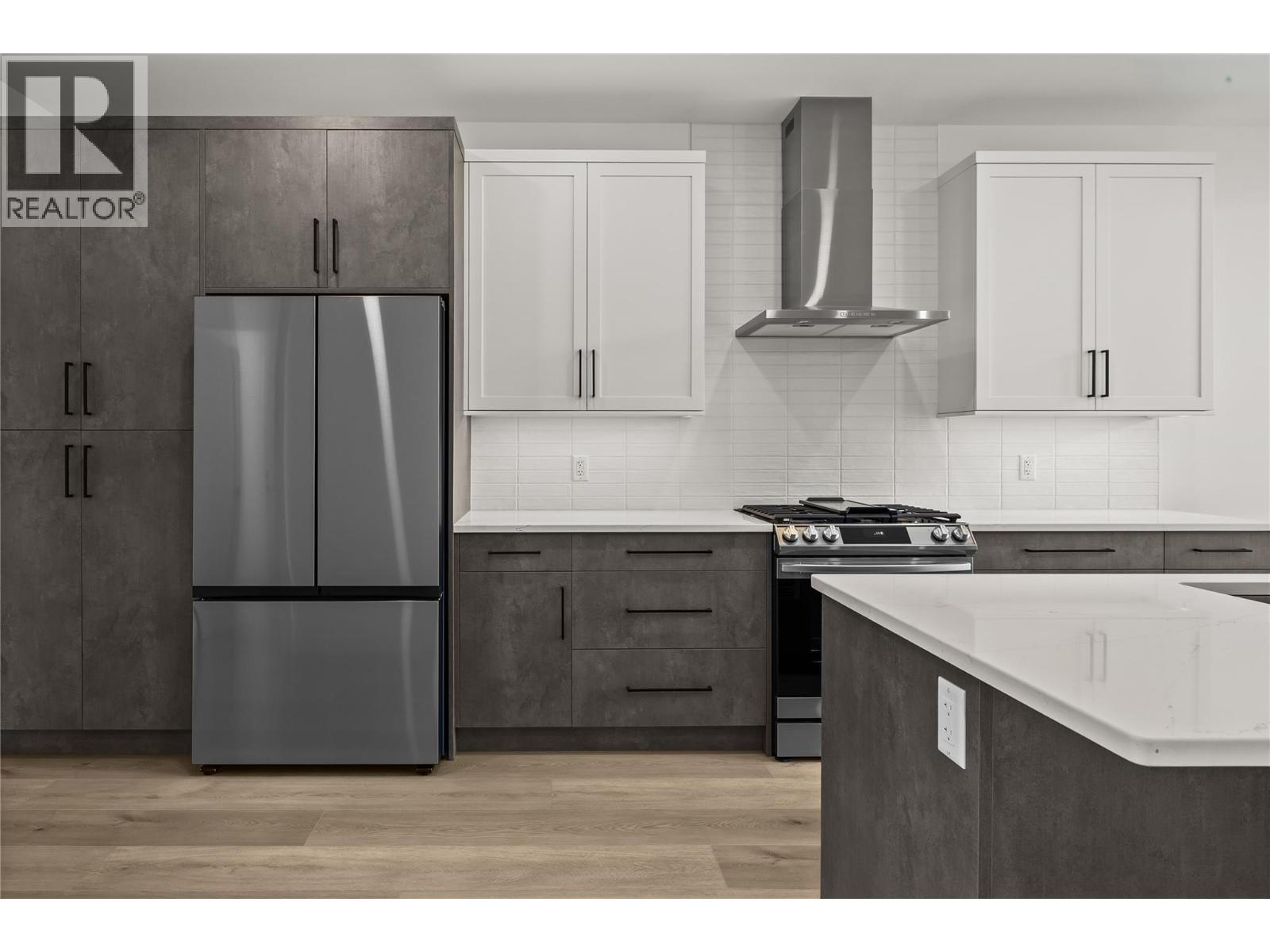 2835 Canyon Crest Drive Unit# 7