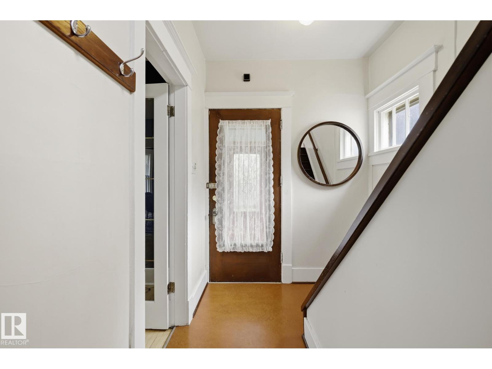 11254 95A ST NW