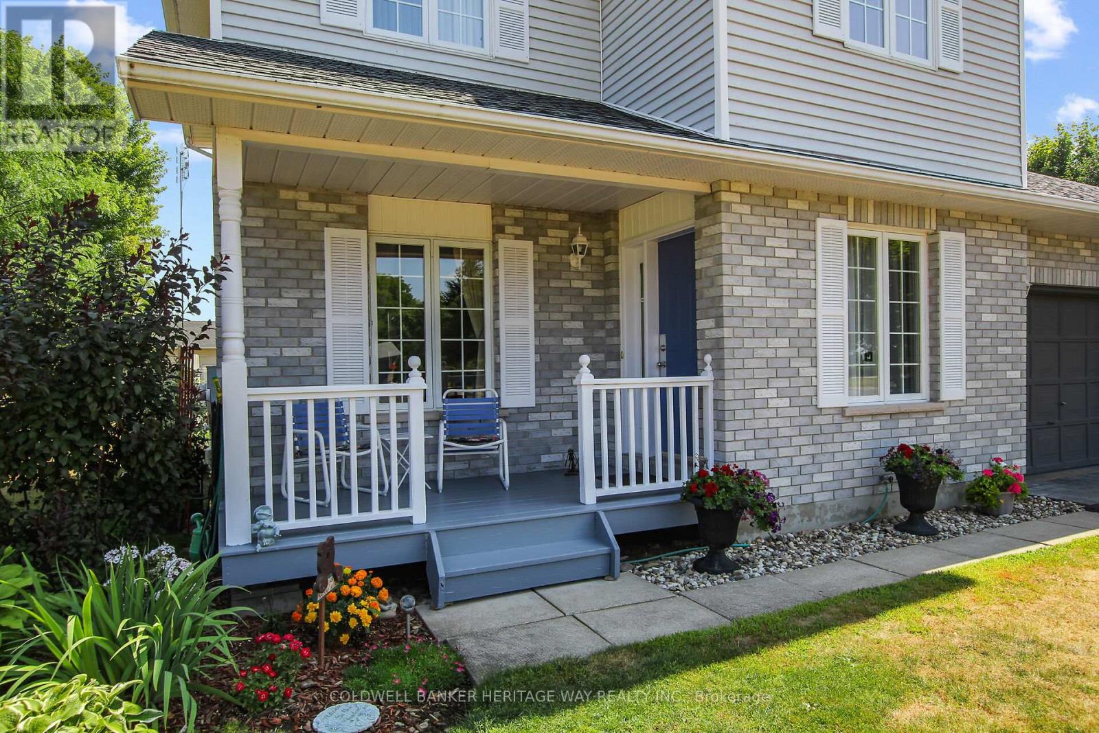 265 JULIE ANNE CRESCENT