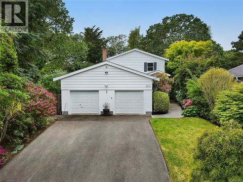 1120 St. Louis St Oak Bay BC V8S5B6