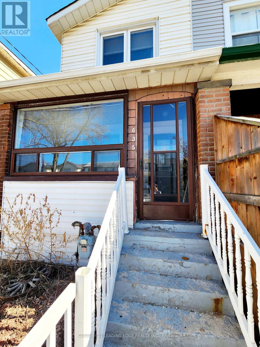 635 COXWELL AVENUE