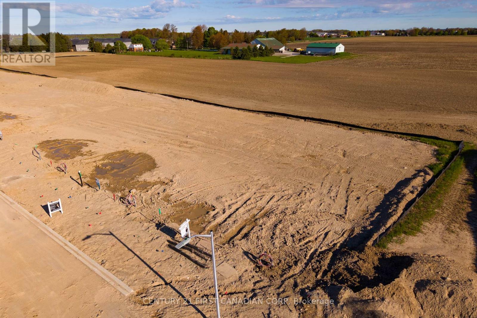 LOT 32 ADDISON AVENUE