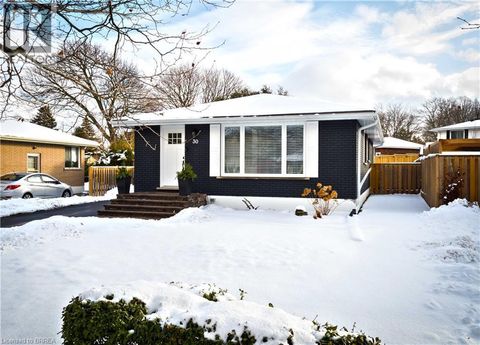 30 ALLANTON Boulevard Brantford ON N3R3C1