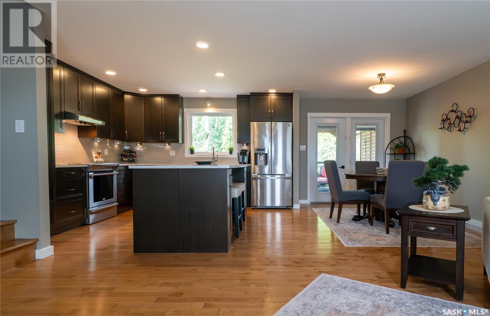 110 Roborecki CRESCENT
