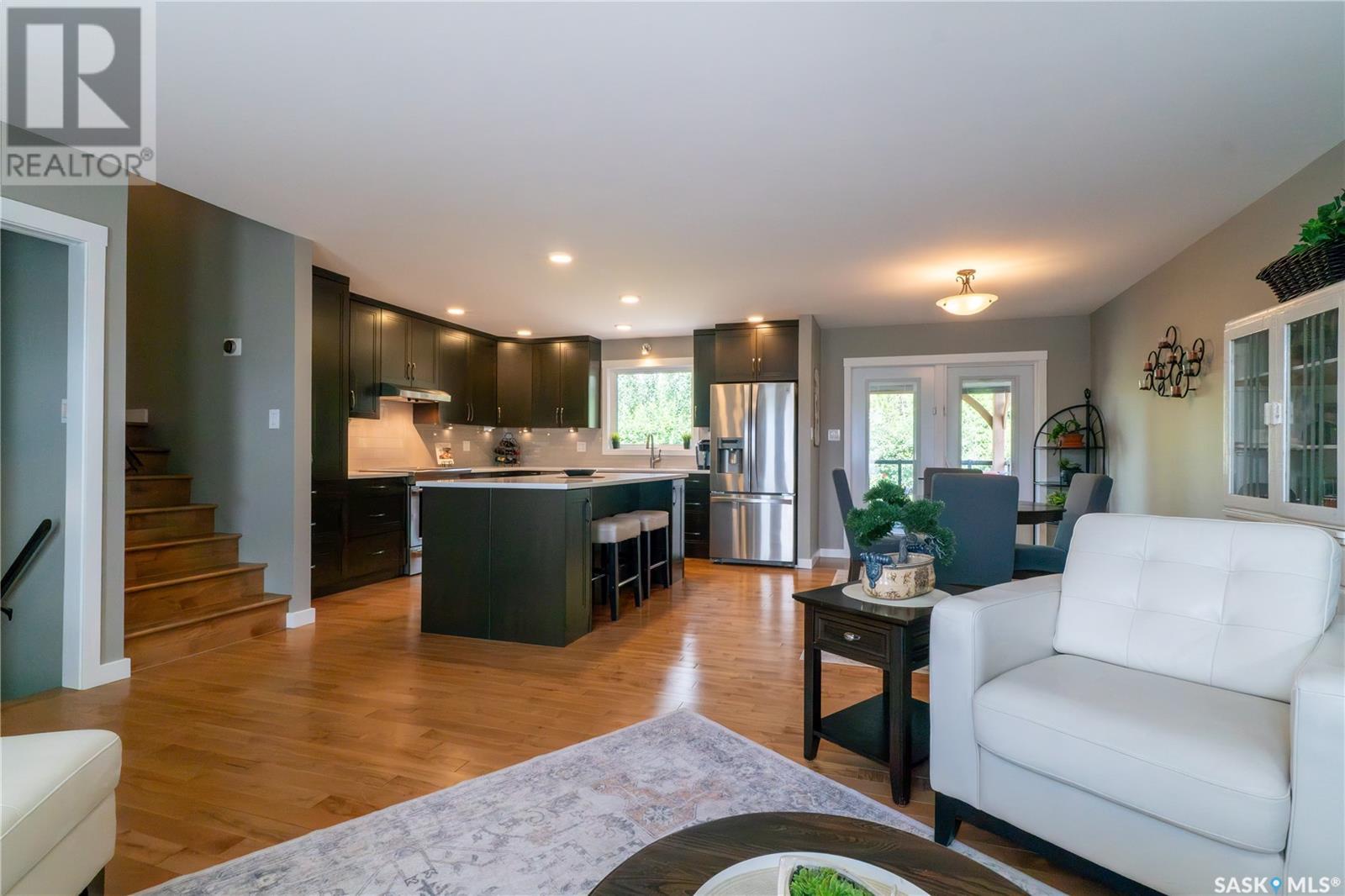 110 Roborecki CRESCENT