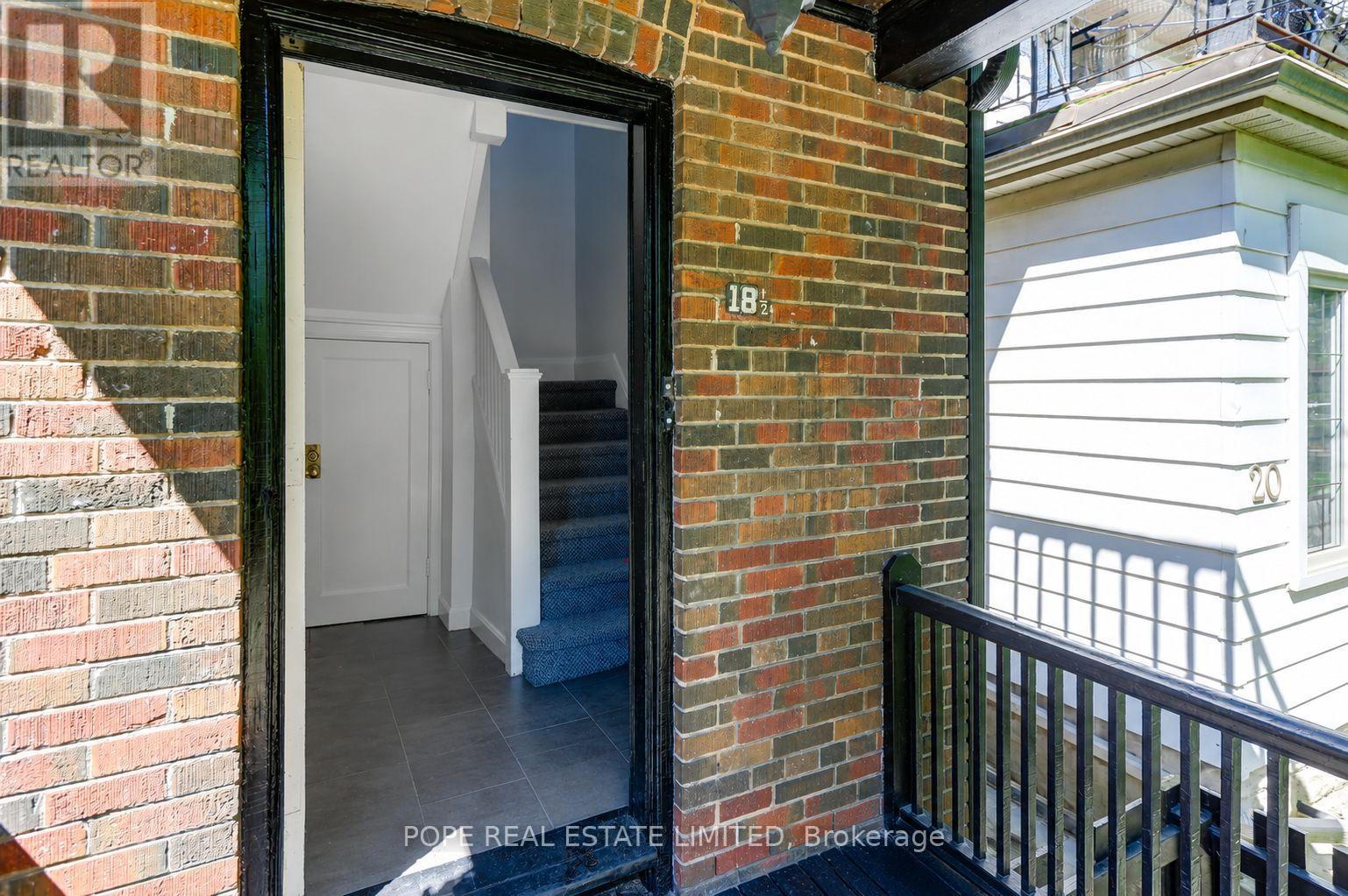 18 EDGEWOOD AVENUE