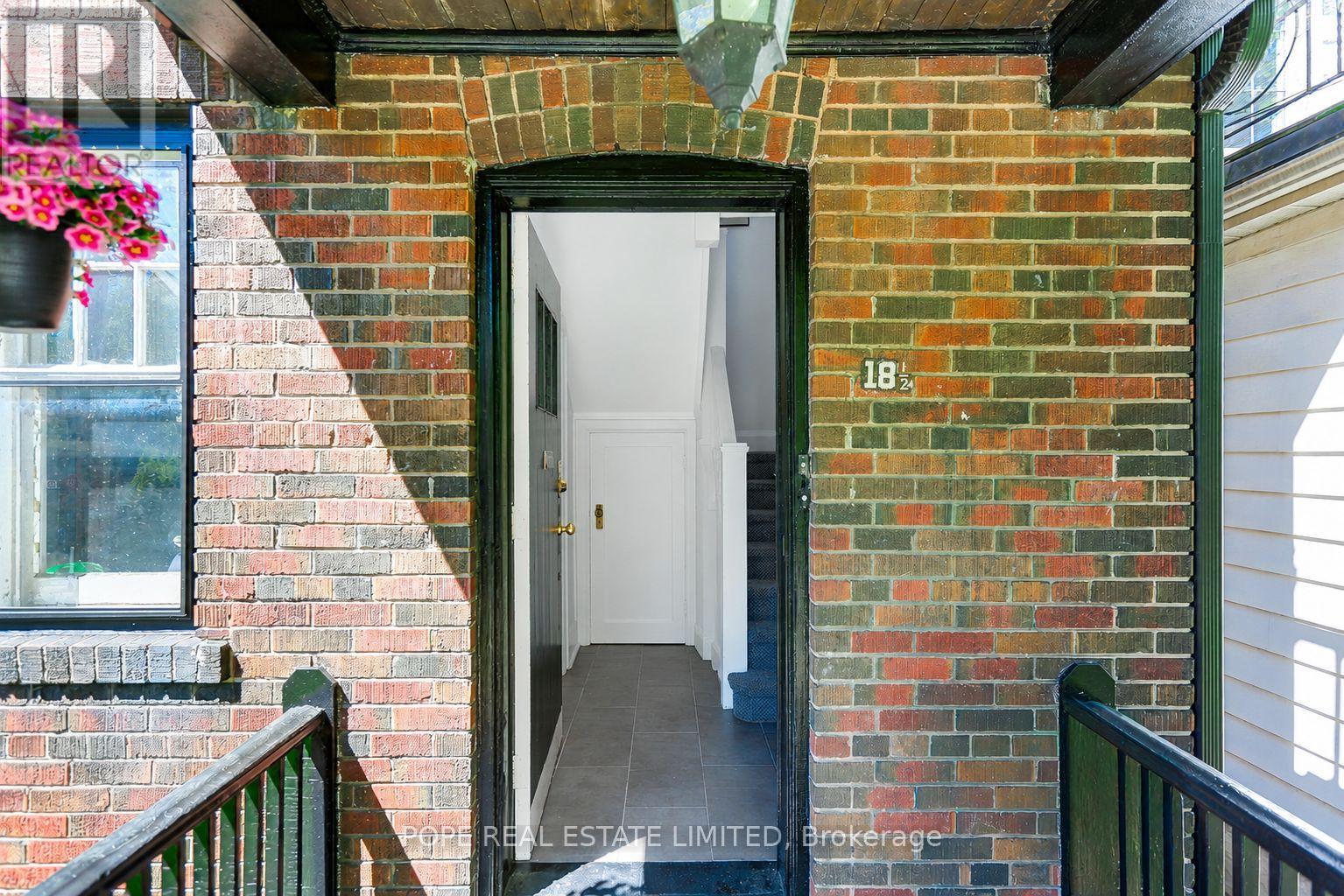 18 EDGEWOOD AVENUE
