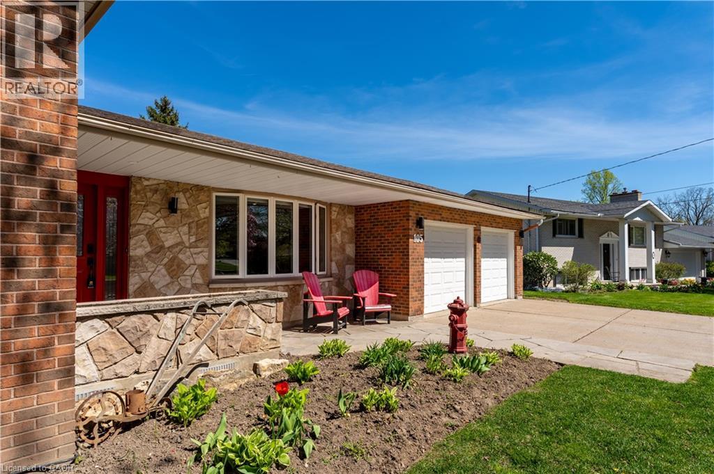 105 DALEVIEW Drive