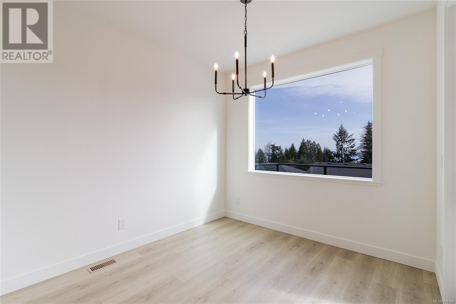 148 Francis Pl