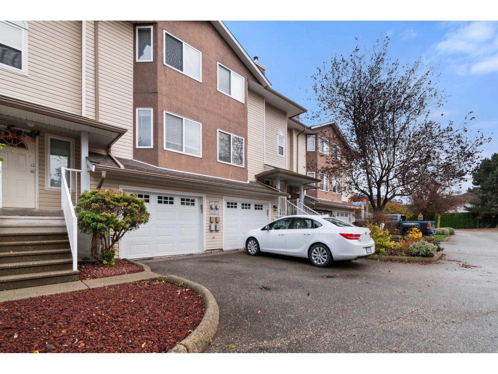 4 46375 CESSNA DRIVE|Chilliwack Proper South