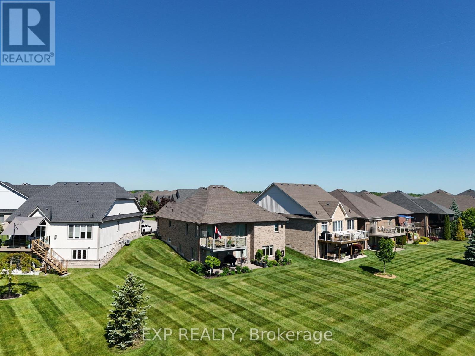 121 TURNBERRY TRAIL