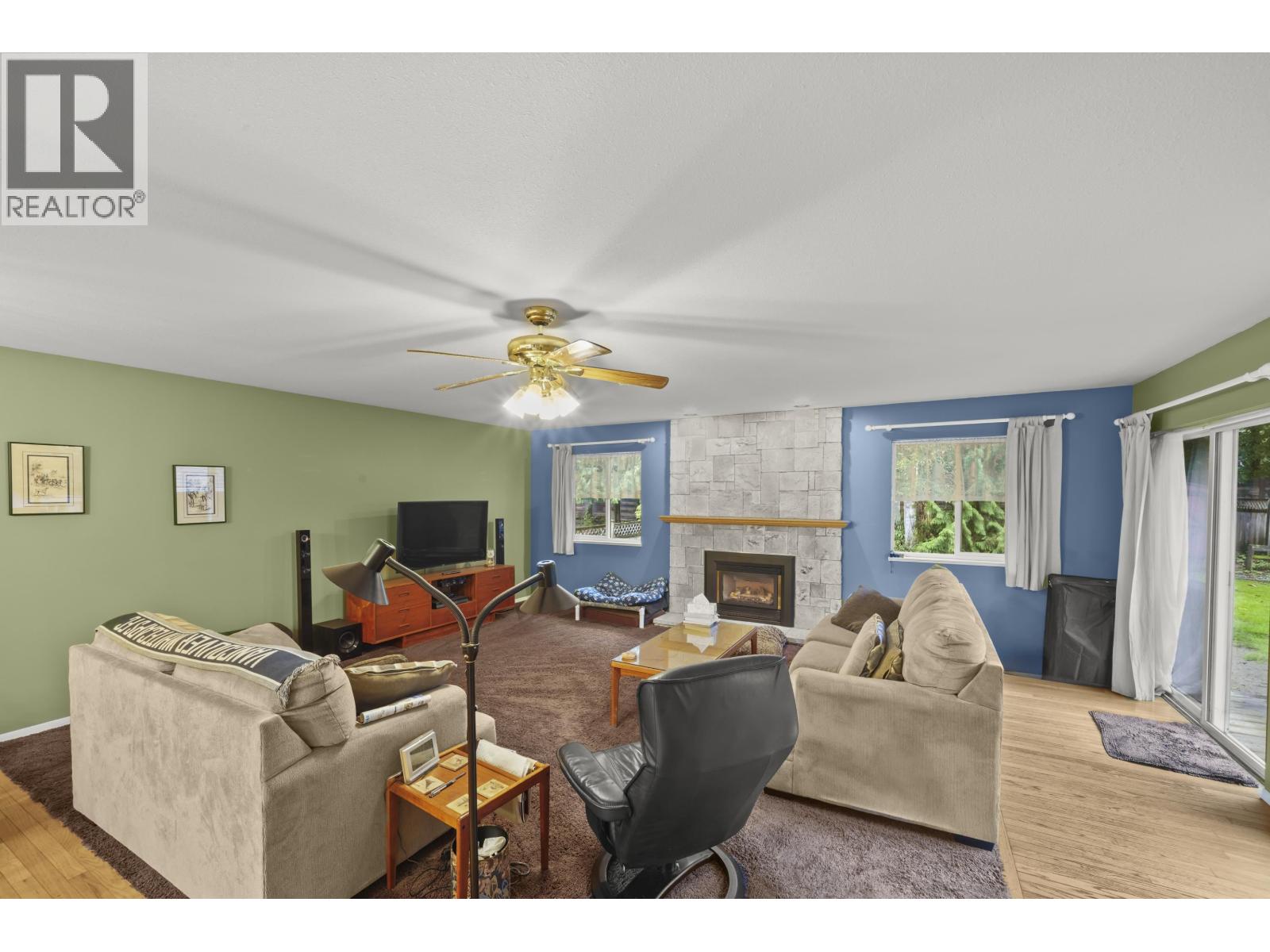 19607 SOMERSET DRIVE