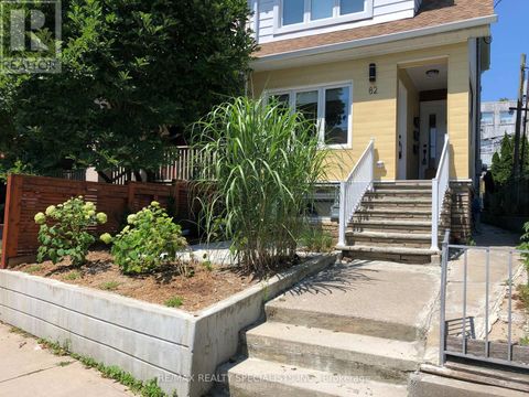 UNIT 1 - 82 MARCHMOUNT ROAD Toronto (Wychwood) ON M6G2B1