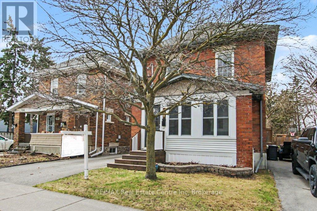 598 WOOLWICH STREET