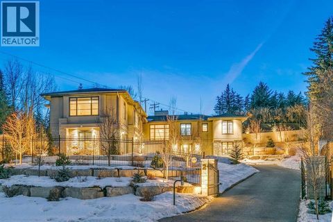 215 Patton Court SW Calgary AB T2V5G4