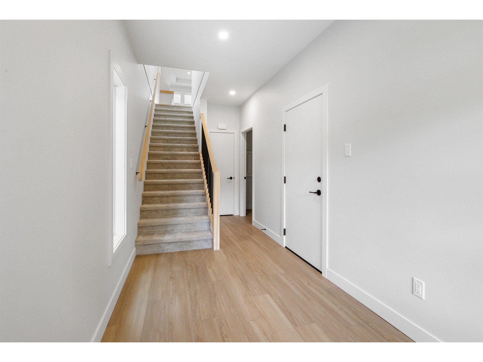 9382 MCNAUGHT ROAD|Chilliwack Proper East