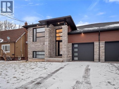 230 KNOLL Street Port Colborne ON L3K5B6