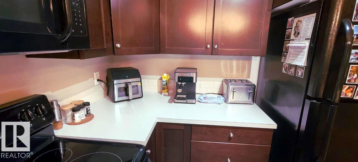 #218 3715 WHITELAW LN NW