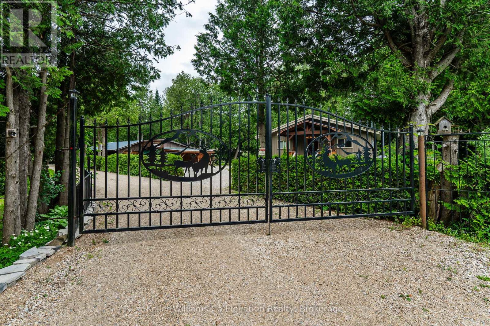 156 PRIVATE LANE